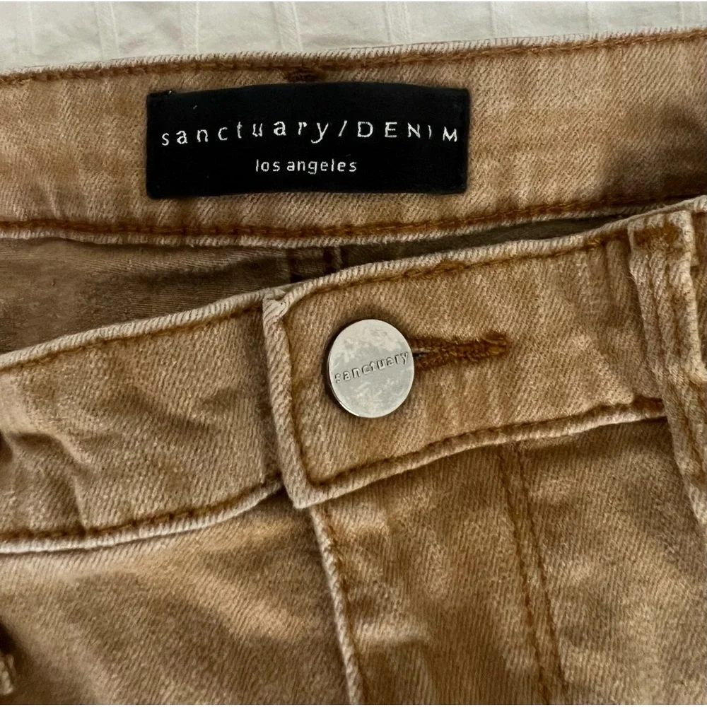 Sold - Picture 3 of 6